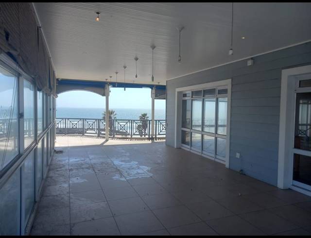 BUSINESS PROPERTY TO RENT IN HUMEWOOD